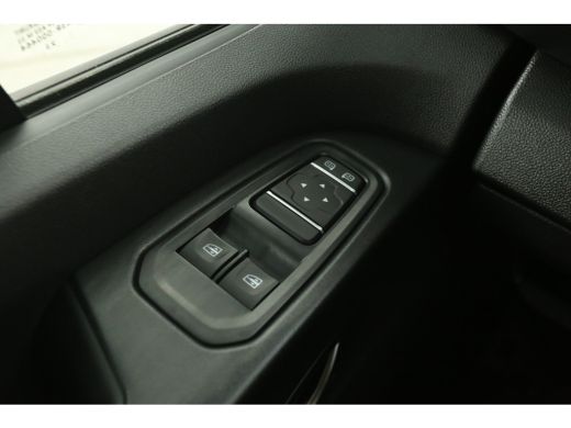 Nissan Primastar 2.0 dCi L2H1 Acenta 150PK Automaat Airco Cruise LED Trekhaak 3 Persoons PDC ActivLease financial lease