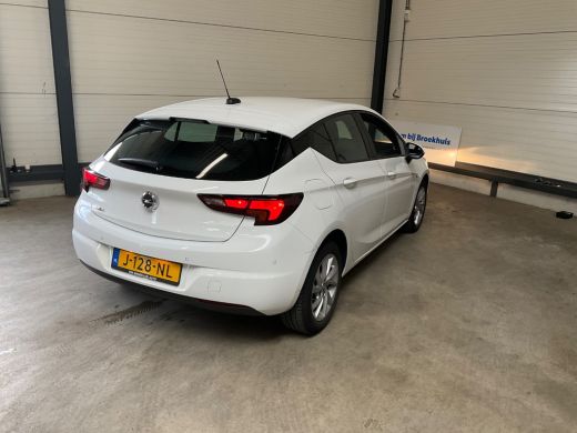 Opel Astra 1.2 Edition | CarPlay | Climate & Cruise C. | AGR Stoelen | LED | DAB | PDC V&A | CarPlay | Clima... ActivLease financial lease