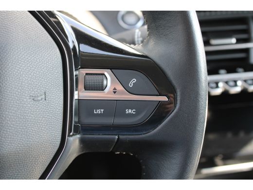 Peugeot 2008 1.2 PureTech Allure | Navigatie | Camera | Apple carplay | Keyless | Trekhaak | LED mistlampen | ActivLease financial lease