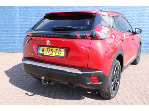 Peugeot 2008 1.2 PureTech Allure | Navigatie | Camera | Apple carplay | Keyless | Trekhaak | LED mistlampen | ActivLease financial lease