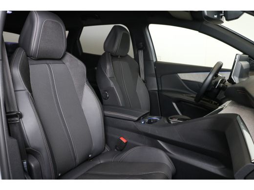 Peugeot 3008 1.2 Hybrid GT 136 | Navi | Clima | Adaptive Cruise | Full LED | Dodehoeksensoren | Camera V+A | P... ActivLease financial lease
