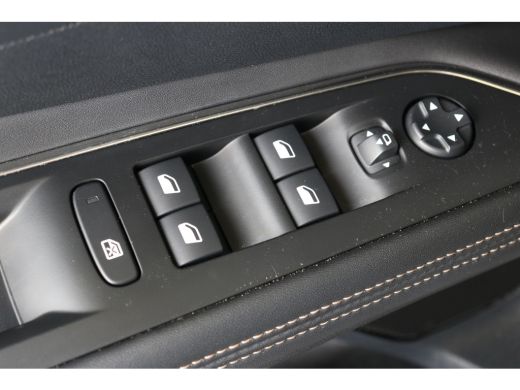 Peugeot 3008 1.2 Hybrid GT 136 | Navi | Clima | Adaptive Cruise | Full LED | Dodehoeksensoren | Camera V+A | P... ActivLease financial lease