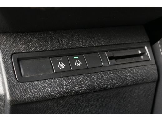 Peugeot 3008 1.2 Hybrid GT 136 | Navi | Clima | Adaptive Cruise | Full LED | Dodehoeksensoren | Camera V+A | P... ActivLease financial lease