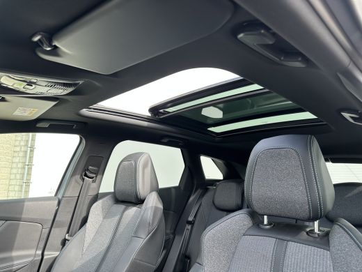 Peugeot 3008 1.6 HYbrid 300 Allure Pack Business | Achterbank in delen neerklapbaar | Achteruitrijcamera | App... ActivLease financial lease