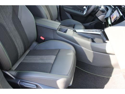 Peugeot 308 SW 1.2 Hybrid 136pk e-DCS6 GT | Automaat | Navigatie | Camera | Mild HYbrid | Apple carplay | ActivLease financial lease