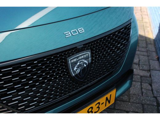 Peugeot 308 SW 1.2 Hybrid 136pk e-DCS6 GT | Automaat | Navigatie | Camera | Mild HYbrid | Apple carplay | ActivLease financial lease