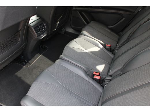 Peugeot 5008 1.2 PureTech GT-Line Avantage | Automaat | Navigatie | Camera | Full LED | Trekhaak | Elektrische... ActivLease financial lease