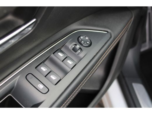 Peugeot 5008 1.2 PureTech GT-Line Avantage | Automaat | Navigatie | Camera | Full LED | Trekhaak | Elektrische... ActivLease financial lease