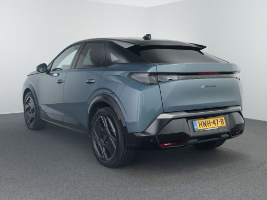 Peugeot e-3008 GT Avantage 73 kWh | 360 Camera | Elektrisch bedienbare achterklep met sensorsturing | Pack HiFi ActivLease financial lease