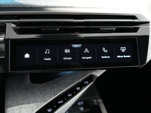 Peugeot e-3008 GT Avantage 73 kWh | 360 Camera | Elektrisch bedienbare achterklep met sensorsturing | Pack HiFi ActivLease financial lease