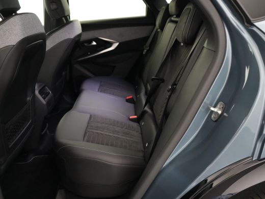 Peugeot e-3008 GT Avantage 73 kWh | 360 Camera | Elektrisch bedienbare achterklep met sensorsturing | Pack HiFi ActivLease financial lease