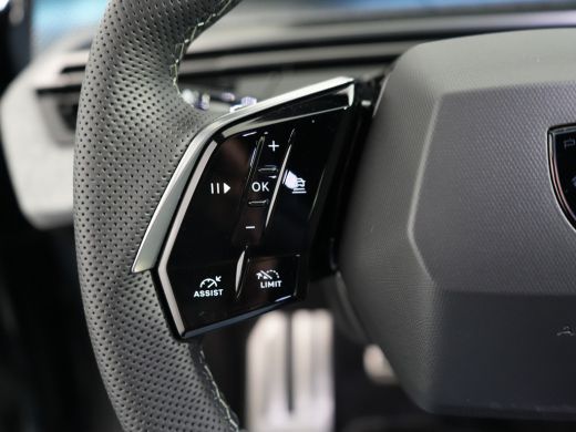 Peugeot e-3008 GT Avantage 73 kWh | 360 Camera | Elektrisch bedienbare achterklep met sensorsturing | Pack HiFi ActivLease financial lease
