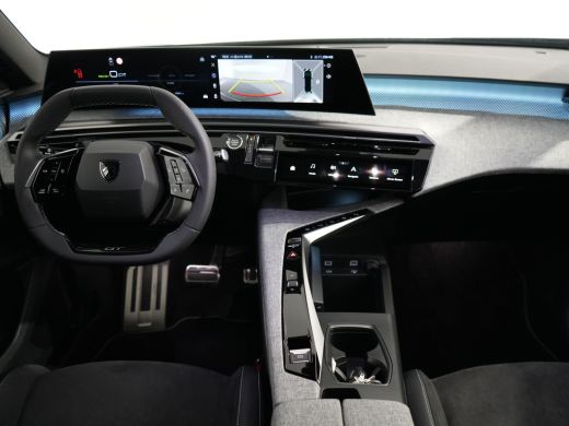 Peugeot e-3008 GT Avantage 73 kWh | 360 Camera | Elektrisch bedienbare achterklep met sensorsturing | Pack HiFi ActivLease financial lease