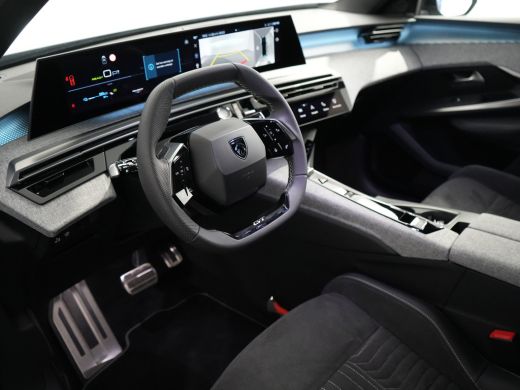 Peugeot e-3008 GT Avantage 73 kWh | 360 Camera | Elektrisch bedienbare achterklep met sensorsturing | Pack HiFi ActivLease financial lease