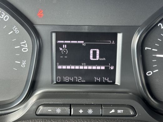 Peugeot Expert 1.5 BlueHDI 102 PK / L2H1 / 18.472 KM !! / 1e EIG. / TREKHAAK / AIRCO / CRUISE / BLUETOOTH / ORIG... ActivLease financial lease