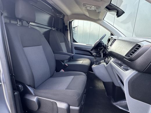 Peugeot Expert 1.5 BlueHDI 102 PK / L2H1 / 18.472 KM !! / 1e EIG. / TREKHAAK / AIRCO / CRUISE / BLUETOOTH / ORIG... ActivLease financial lease