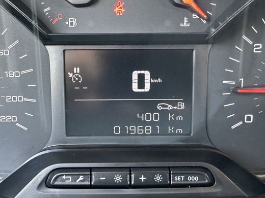 Peugeot Partner 1.5 BlueHDi 100 PK / L1H1 / 1e EIG. / 19.680 KM / AIRCO / CRUISE / APPLE CARPLAY ActivLease financial lease