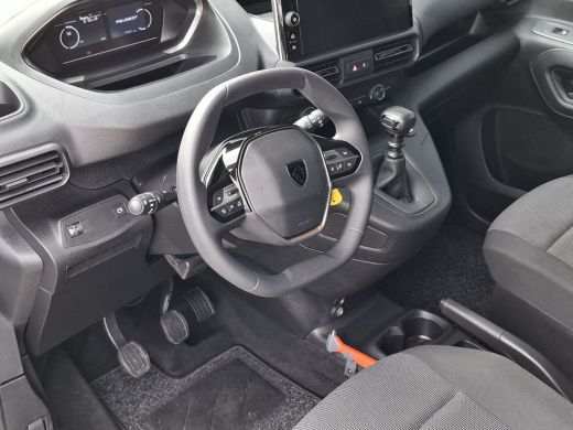 Peugeot Partner L2 1.5 BlueHDi 100 PK 5,9% RENTE FINANCIAL LEASE! | CAMERA | DRAADLOOS CARPLAY ActivLease financial lease