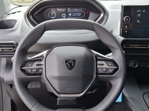 Peugeot Partner L2 1.5 BlueHDi 100 PK 5,9% RENTE FINANCIAL LEASE! | CAMERA | DRAADLOOS CARPLAY ActivLease financial lease