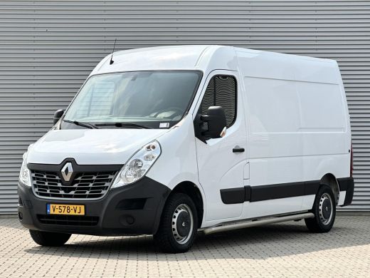 Renault Master T33 2.3 dCi L2H2 Trekhaak Navi TOP STAAT! Renault Master T33 2.3 dCi L2H2 Trekhaak Navi TOP STAAT!