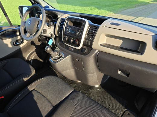 Renault Trafic 1.6 dCi T29 L2 H1 - Euro 6 - 120 Pk - Airco - Cruise Control ActivLease financial lease