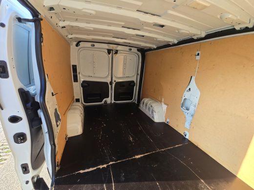 Renault Trafic 1.6 dCi T29 L2 H1 - Euro 6 - 120 Pk - Airco - Cruise Control ActivLease financial lease