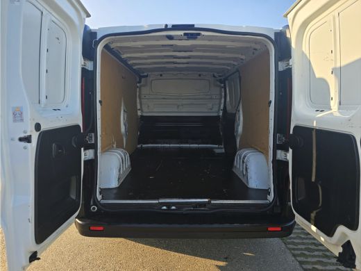 Renault Trafic 1.6 dCi T29 L2 H1 - Euro 6 - 120 Pk - Airco - Cruise Control ActivLease financial lease