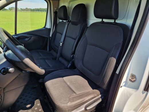 Renault Trafic 2.0 dCi 120 T29 L1 H1 Comfort - 120 Pk - Euro 6 - R-Link - Airco - Cruise Control ActivLease financial lease