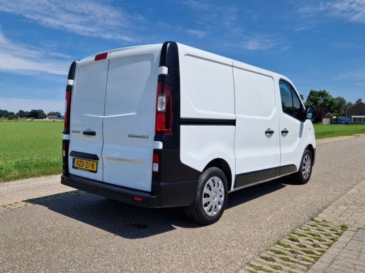 Renault Trafic 2.0 dCi 120 T29 L1 H1 Comfort - 120 Pk - Euro 6 - R-Link - Airco - Cruise Control ActivLease financial lease