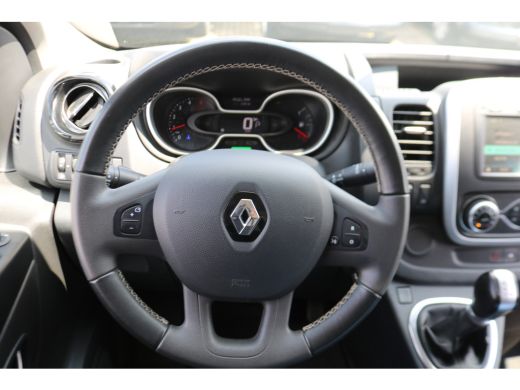 Renault Trafic 2.0 dCi 145pk L2 H1 Airco Navigatie Camera ActivLease financial lease