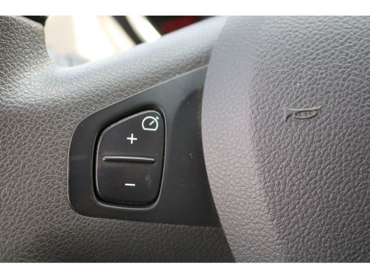 Renault Trafic 2.0 dCi 145pk L2 H1 Airco Navigatie Camera ActivLease financial lease