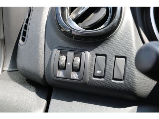 Renault Trafic 2.0 dCi 145pk L2 H1 Airco Navigatie Camera ActivLease financial lease
