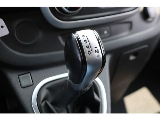 Renault Trafic 2.0 dCi 145pk L2 H1 Airco Navigatie Camera ActivLease financial lease