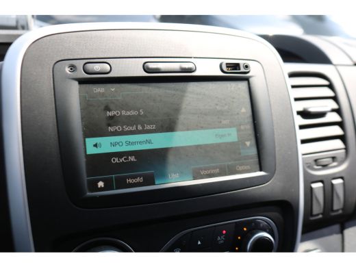 Renault Trafic 2.0 dCi 145pk L2 H1 Airco Navigatie Camera ActivLease financial lease