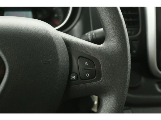 Renault Trafic 2.0 dCi L2H1 145PK Automaat Airco Camera Cruise Carplay Imperiaal Trekhaak Navi PDC 3 Persoons ActivLease financial lease