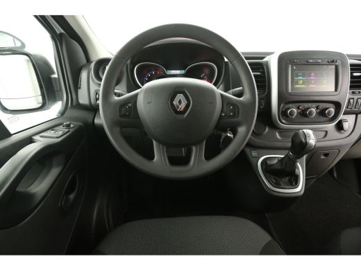 Renault Trafic 2.0 dCi L2H1 145PK Automaat Airco Camera Cruise Carplay Imperiaal Trekhaak Navi PDC 3 Persoons ActivLease financial lease