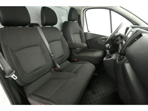 Renault Trafic 2.0 dCi T29 170PK L2H1 Automaat Airco Camera Cruise Trekhaak LED 3 Persoons PDC ActivLease financial lease