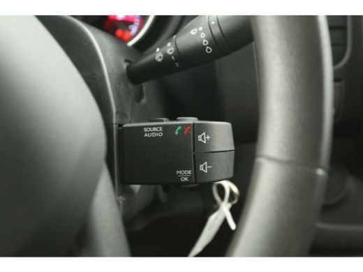 Renault Trafic 2.0 dCi T29 L2H1 Airco Cruise Navigatie Parkeersensoren Elektrpakket ActivLease financial lease