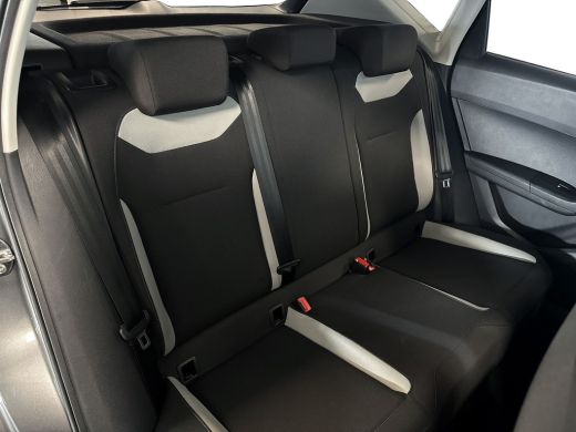 Seat Ateca 1.0 110pk TSI Reference Parkeersensoren achter / Cruise Control / Airconditioning automatisch ActivLease financial lease