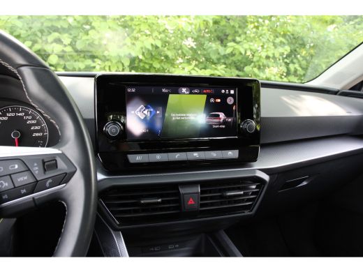 Seat Leon 1.0 TSI Reference | NL-AUTO! | DEALER OH | CRUISE CONTROL | LANE ASSIST | CLIMA | NAVI KEYLESS ST... ActivLease financial lease
