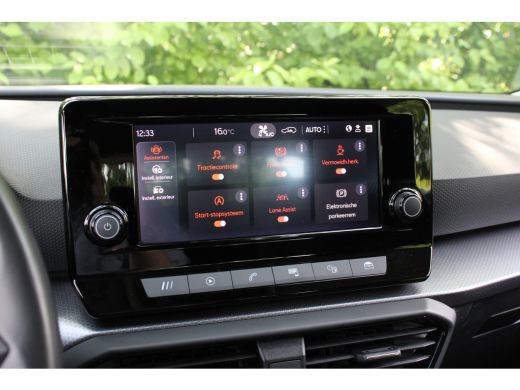 Seat Leon 1.0 TSI Reference | NL-AUTO! | DEALER OH | CRUISE CONTROL | LANE ASSIST | CLIMA | NAVI KEYLESS ST... ActivLease financial lease