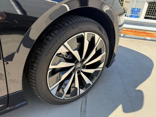 Skoda Enyaq iV 85 Sportline | Trekhaak | Canton geluidsysteem | Head Up Display | 360" camera | Elektrische stoelen ActivLease financial lease