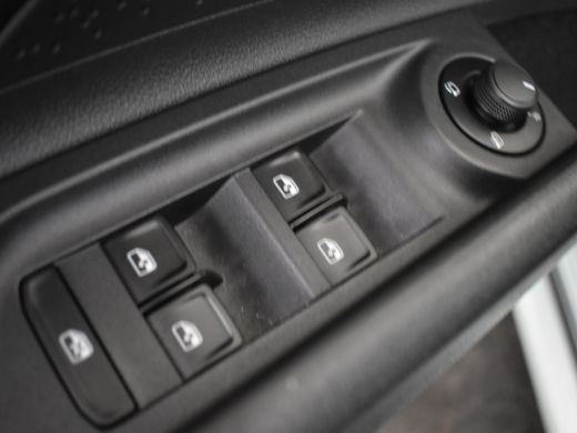 Skoda Enyaq iV 60 Sportline 180pk | Keyless | Matrix koplampen | Navigatie | App connect | Dodehoekdetectie | St... ActivLease financial lease
