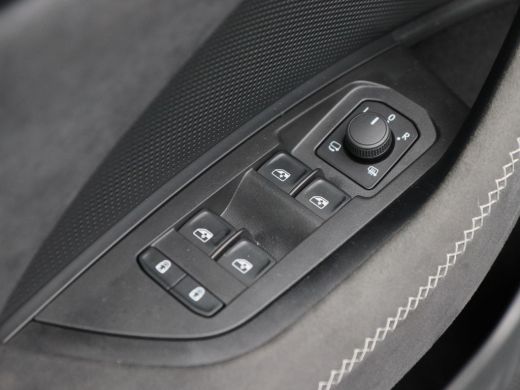Skoda Kodiaq 1.5 TSi 204 Pk PHEV Sportline Business | Panoramadak | Trekhaak | Head-Up | 20 Inch | Winterpakke... ActivLease financial lease