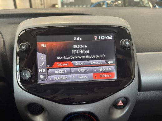 Toyota Aygo 1.0 VVT-i x-play (Automaat,Apple,Android Carplay- Parkeercamera) ActivLease financial lease