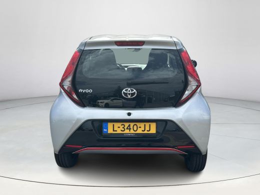 Toyota Aygo 1.0 VVT-i x-play (Automaat,Apple,Android Carplay- Parkeercamera) ActivLease financial lease