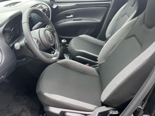 Toyota Aygo 1.0 VVT-i MT Play | Demonstratie auto | Night Sky Black metallic | ActivLease financial lease