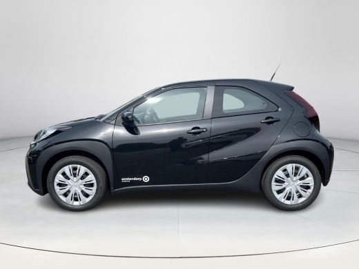 Toyota Aygo 1.0 VVT-i MT Play | Demonstratie auto | Night Sky Black metallic | ActivLease financial lease