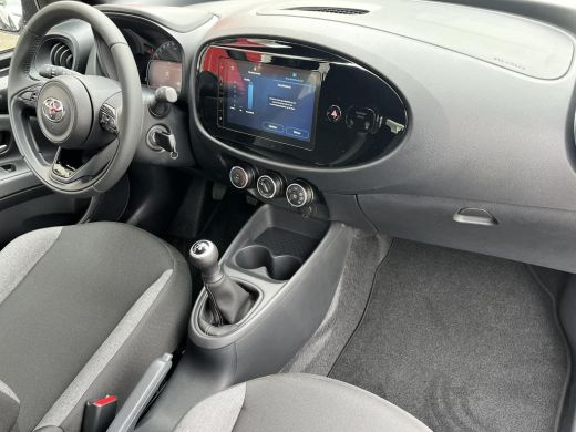 Toyota Aygo 1.0 VVT-i MT Play | Demonstratie auto | Night Sky Black metallic | ActivLease financial lease