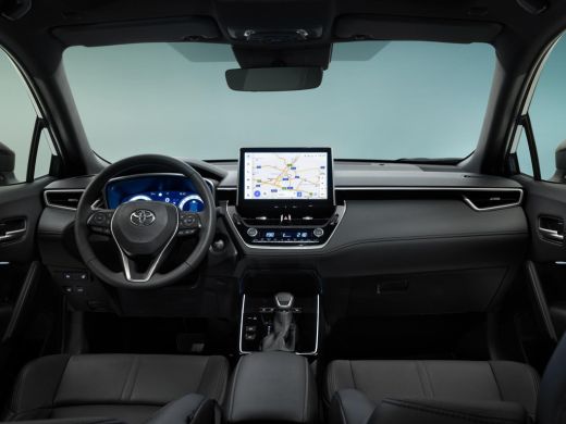 Toyota Corolla Cross Hybrid 180 Executive **NIEUWE AUTO/ FACELIFT MODEL** ActivLease financial lease